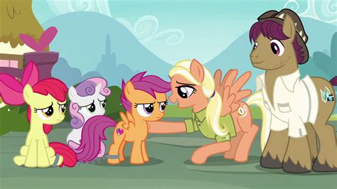 my little pony scootaloo's parents|is scootaloo rainbow's sister.